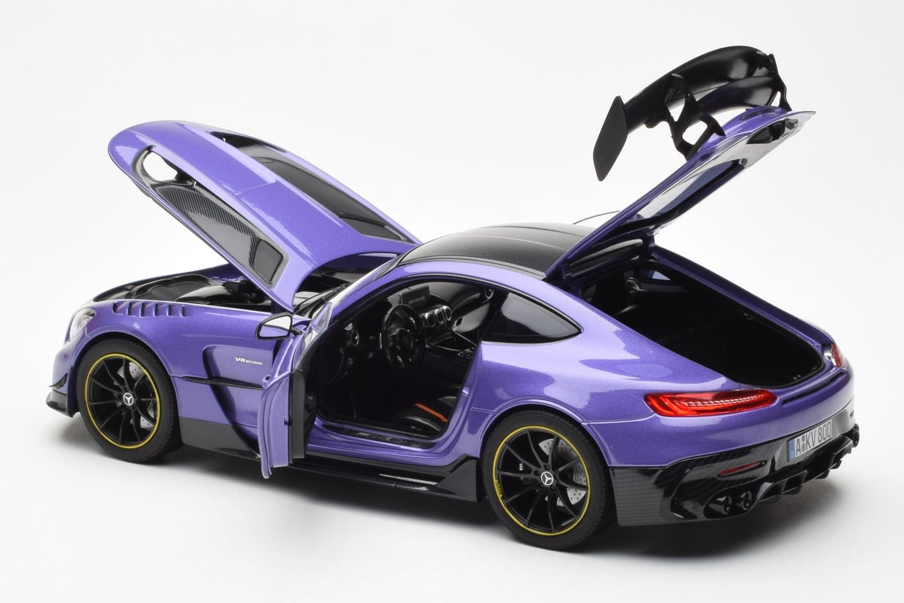 Mercedes AMG GT Black Series Purple Asia Exclusive Norev 1:18 183907 Diecast — photo 5 of 8