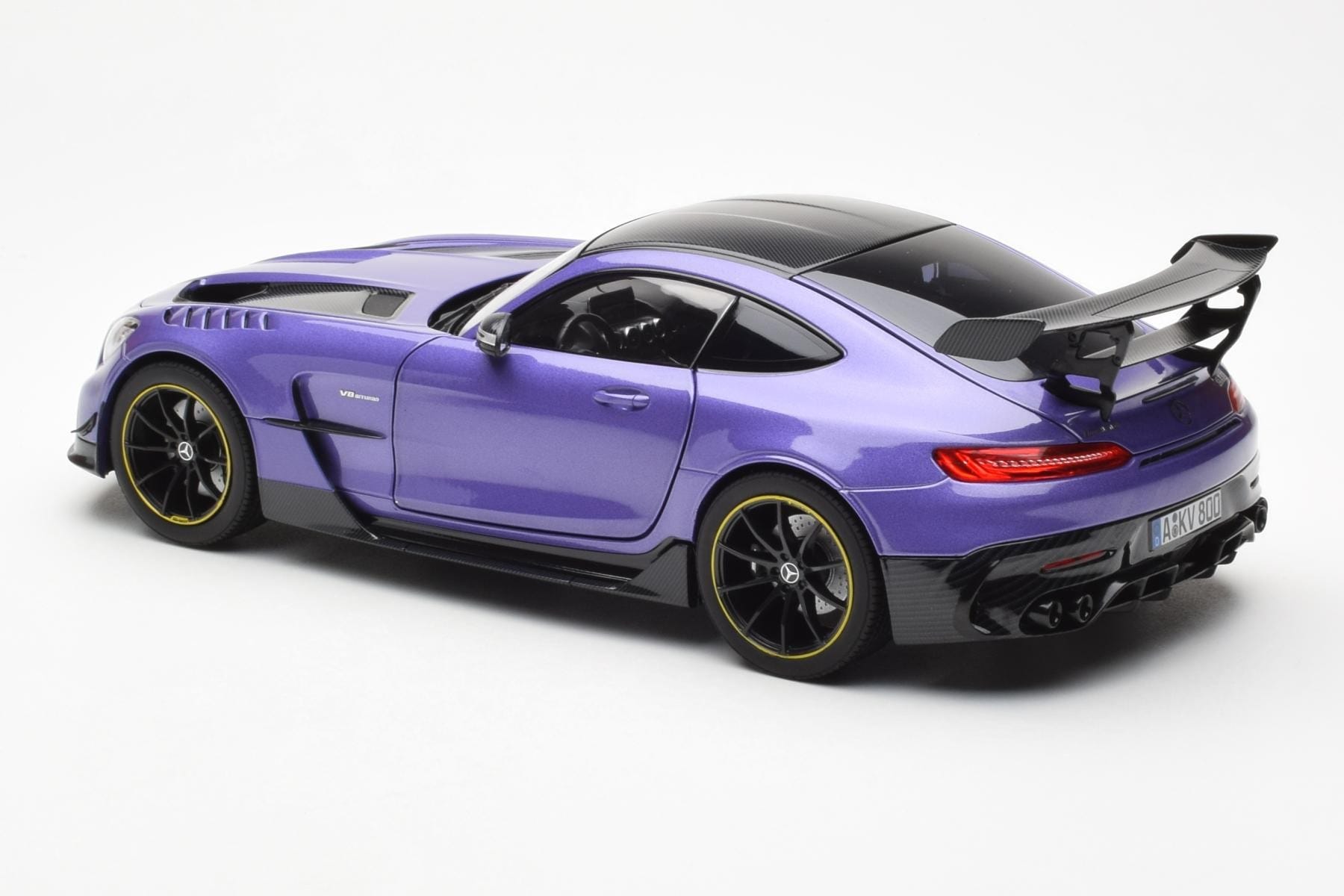 Mercedes AMG GT Black Series Purple Asia Exclusive Norev 1:18 183907 Diecast — photo 7 of 8