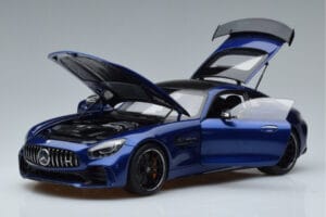 Mercedes AMG GT R C190 Brilliant Blue AUTOart 1:18 76334 Diecast — photo 2 of 7
