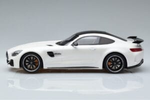 Mercedes AMG GT R White GT Spirit 1:18 KJ021 Resin — photo 3 of 6