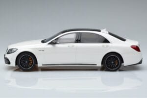 Mercedes AMG S63 W222 Diamond White GT Spirit 1:18 B66965714 Resin — photo 3 of 6