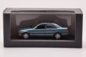 Mercedes C-Class W202 C220 Petrol Metallic Minichamps 1:43 B66005705 Diecast — photo 3 of 3