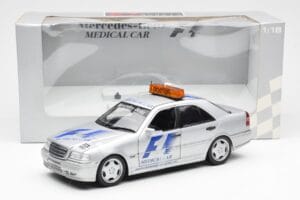 Mercedes C-Class W202 AMG Medical Car F1 1997 UT Models 1:18 26106 Diecast — photo 6 of 6