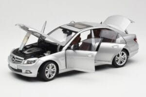 Mercedes C-Class W204 Avantgarde Silver AUTOart 1:18 B66962368 Diecast — photo 2 of 8