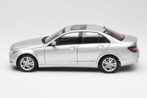 Mercedes C-Class W204 Avantgarde Silver AUTOart 1:18 B66962368 Diecast — photo 4 of 8