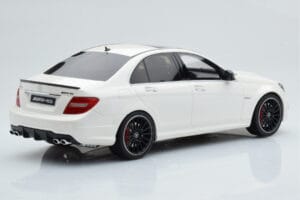 Mercedes C63 AMG W204 White GT Spirit 1:18 GT166 Resin — photo 2 of 6