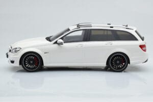 Mercedes C63 AMG S204 T-Model White GT Spirit 1:18 GT147 Resin — photo 3 of 8