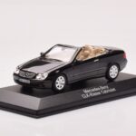 Mercedes CLK A209 Cabriolet Obsidian Black Metallic Minichamps 1:43 - image 2 of 4