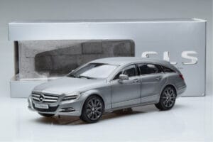 Mercedes CLS Shooting Brake X218 Alanite Grey Norev 1:18 B66960117 Diecast — photo 7 of 7