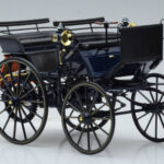 Mercedes Daimler Motorkutsche Dark Blue Norev 1:18 - image 4 of 6