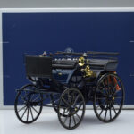 Mercedes Daimler Motorkutsche Dark Blue Norev 1:18 - image 6 of 6