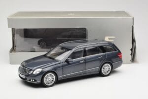 Mercedes E-Class S212 T-Model Tenorit Grey Metallic Minichamps 1:18 B66962447 Diecast — photo 8 of 8