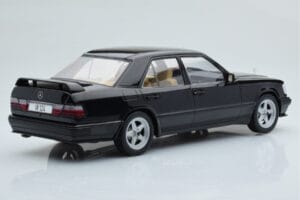 Mercedes E-Class W124 Tuning Black MCG 1:18 MCG18341 Diecast — photo 2 of 6