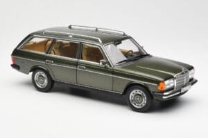 Mercedes 230T W123 T-Model Green Metallic Norev 1:18 183730 Diecast — photo 6 of 8