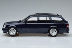Mercedes E36 AMG S124 Blue Otto 1:18 OT753 Resin — photo 3 of 6