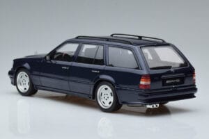 Mercedes E36 AMG S124 Blue Otto 1:18 OT753 Resin — photo 5 of 6