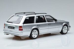 Mercedes E36 AMG S124 Silver Otto 1:18 OT889 Resin — photo 2 of 6