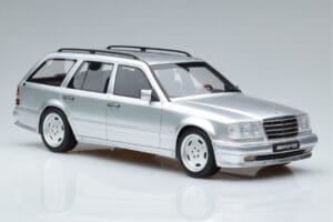Mercedes E36 AMG S124 Silver Otto 1:18 OT889 Resin — photo 4 of 6