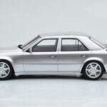Mercedes E500 W124 Silver Otto 1:18 - image 3 of 6