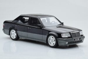 Mercedes E60 AMG W124 Black Otto 1:18 OT131 Resin — photo 4 of 6