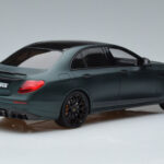 Mercedes E63 AMG Brabus 800 W213 Green GT Spirit 1:18 - image 2 of 6