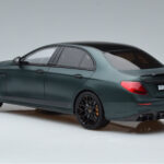 Mercedes E63 AMG Brabus 800 W213 Green GT Spirit 1:18 - image 5 of 6