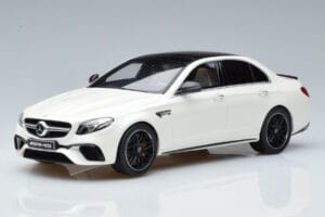 Mercedes AMG E63 S W213 White GT Spirit 1:18 B66965711