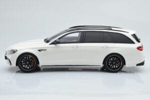 Mercedes AMG E63 S S213 T-Model White GT Spirit 1:18 GT795 Resin — photo 3 of 6