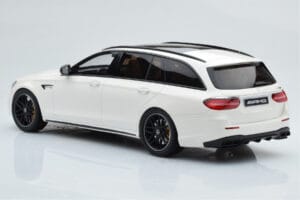 Mercedes AMG E63 S S213 T-Model White GT Spirit 1:18 GT795 Resin — photo 5 of 6