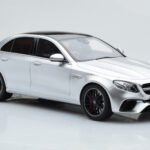 Mercedes AMG E63 S W213 Silver GT Spirit 1:18 - image 4 of 6