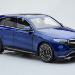Mercedes EQC 400 Brilliant Blue NZG 1:18 - image 6 of 8