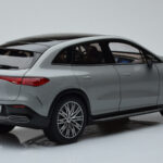 Mercedes EQE SUV X294 AMG Line Alpine Grey NZG 1:18 - image 3 of 8