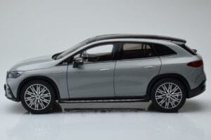 Mercedes EQE SUV X294 AMG Line Alpine Grey NZG 1:18 B66960837 Diecast — photo 4 of 8