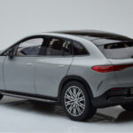 Mercedes EQE SUV X294 AMG Line Alpine Grey NZG 1:18 - image 7 of 8
