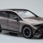 Mercedes EQE SUV X294 AMG Line Velvet Brown NZG 1:18 - image 6 of 8