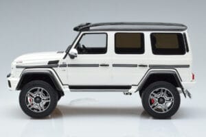 Mercedes G500 4x4 W463 GT Spirit 1:18 GT142 Resin — photo 3 of 6