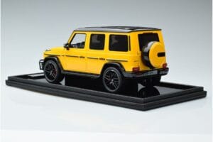 Mercedes AMG G63 W463 Yellow MotorHelix 1:18 MH018-Y Resin — photo 5 of 7
