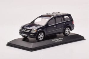 Mercedes GL X164 Tanzanite Blue Minichamps 1:43 B66962228 Diecast — photo 2 of 4
