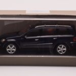 Mercedes GL X164 Tanzanite Blue Minichamps 1:43 - image 4 of 4