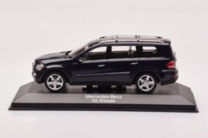 Mercedes GL X164 Tanzanite Blue Minichamps 1:43