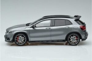 Mercedes AMG GLA 45 X156 Dealer Edition GT Spirit 1:18 B66960467 Resin — photo 3 of 6