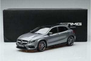 Mercedes AMG GLA 45 X156 Dealer Edition GT Spirit 1:18 B66960467 Resin — photo 6 of 6