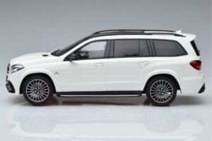 Mercedes AMG GLS63 X166 White GT Spirit 1:18 B66965709 Resin — photo 3 of 6