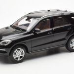 Mercedes M-Class W166 Obsidian Black Metallic Minichamps 1:18 B66960063
