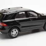 Mercedes M-Class W166 Obsidian Black Metallic Minichamps 1:18 B66960063 - image 3 of 8