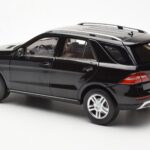 Mercedes M-Class W166 Obsidian Black Metallic Minichamps 1:18 B66960063 - image 7 of 8