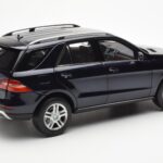 Mercedes M-Class W166 Tansanite Blue Metallic Minichamps 1:18 B66960065 - image 3 of 8