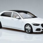 Mercedes Maybach S600 W222 V12 Biturbo Diamond White Almost Real 1:18 - image 6 of 11