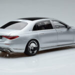 Mercedes Maybach S600 W222 V12 Biturbo Hightech Silver Almost Real 1:18 - image 3 of 12