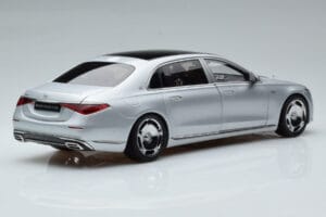 Mercedes Maybach S600 W222 V12 Biturbo Hightech Silver Almost Real 1:18 820118 Diecast — photo 3 of 12